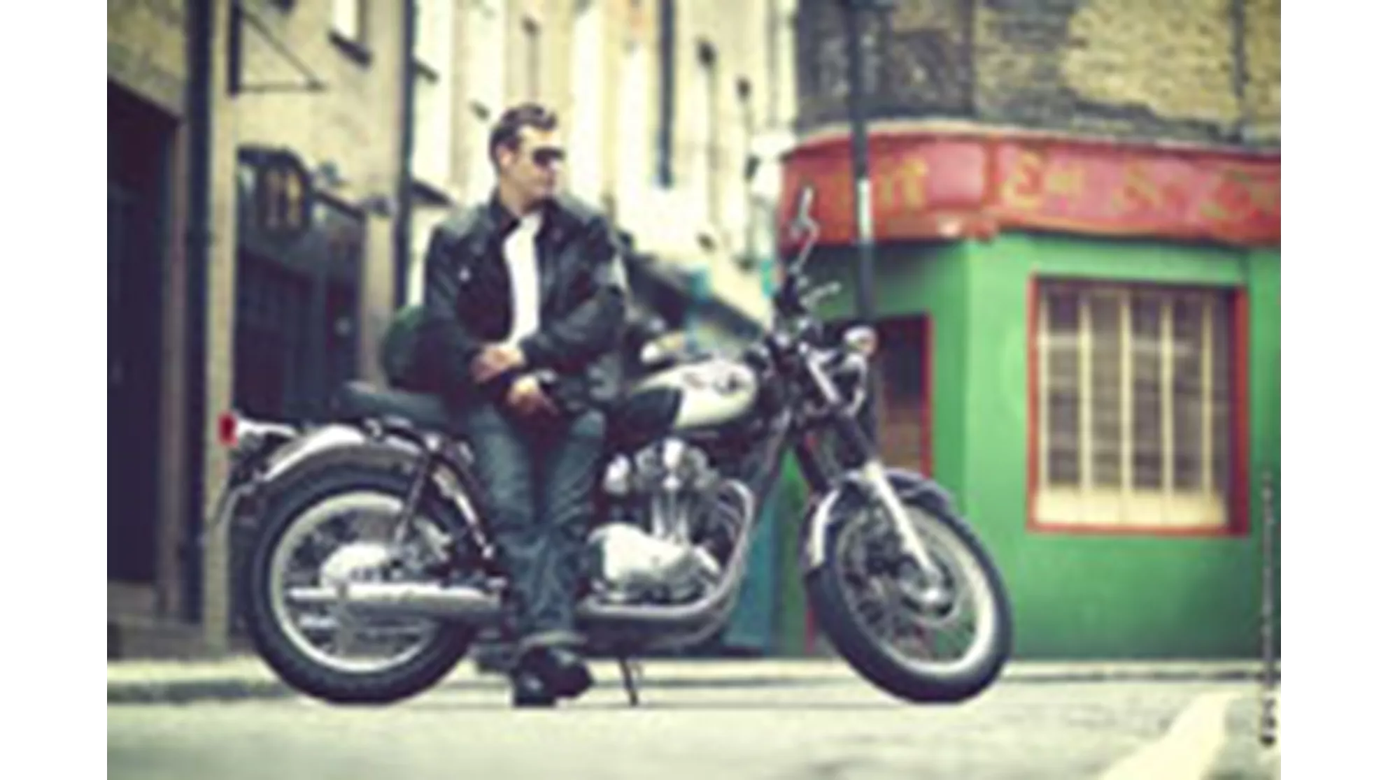 Kawasaki W800 - Image 3 Kawasaki W800 - Image 3