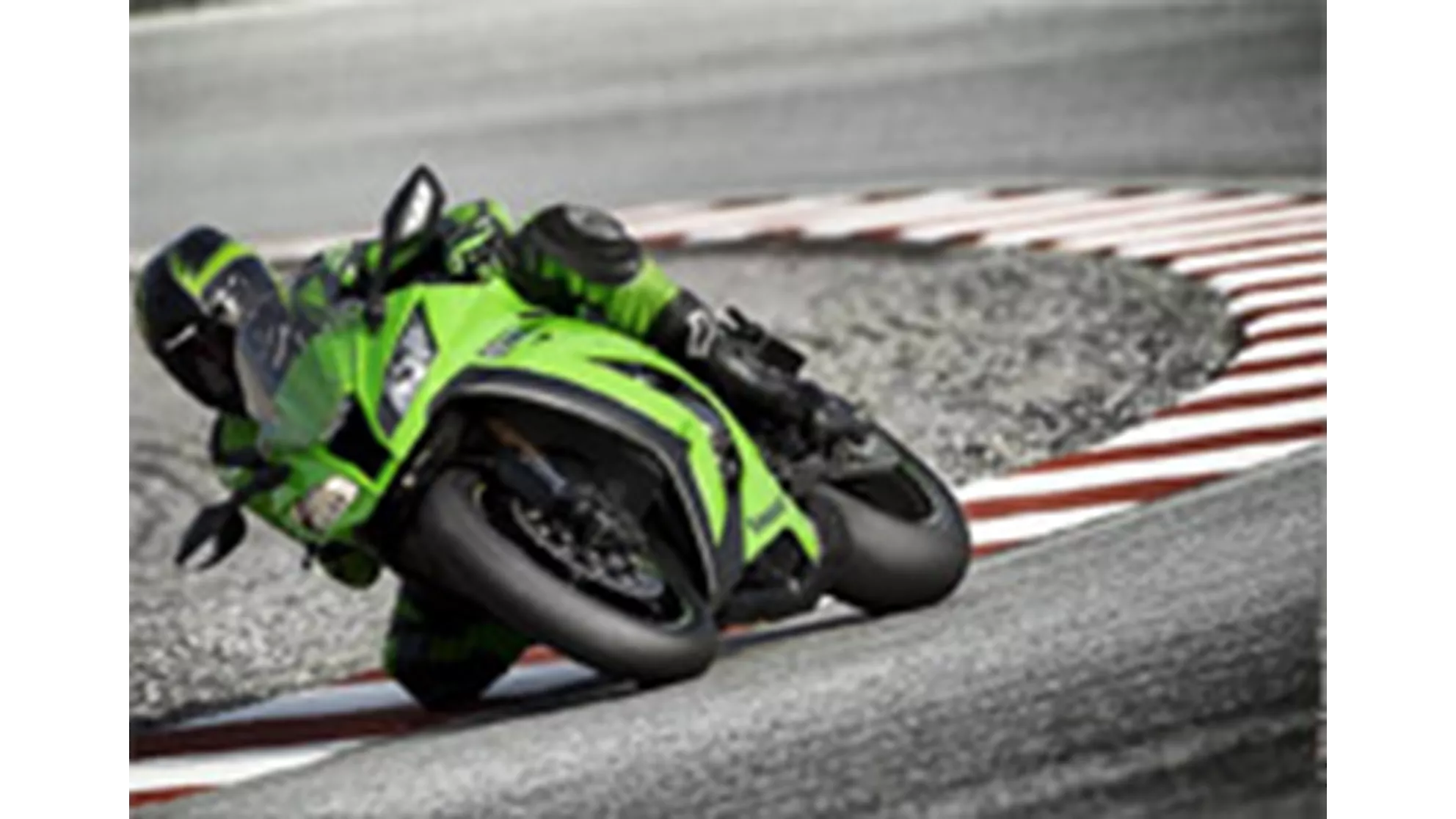 Kawasaki Ninja ZX-10R - Image 5 Kawasaki Ninja ZX-10R - Image 5