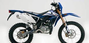 Motorhispania RYZ Pro Racing Urban 2009 vs Motorhispania RYZ Enduro Pro Racing 2011