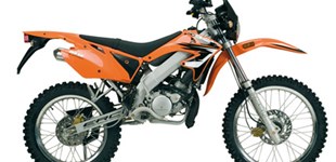 Motorhispania RYZ Cross 2011 vs Derbi Senda 2008