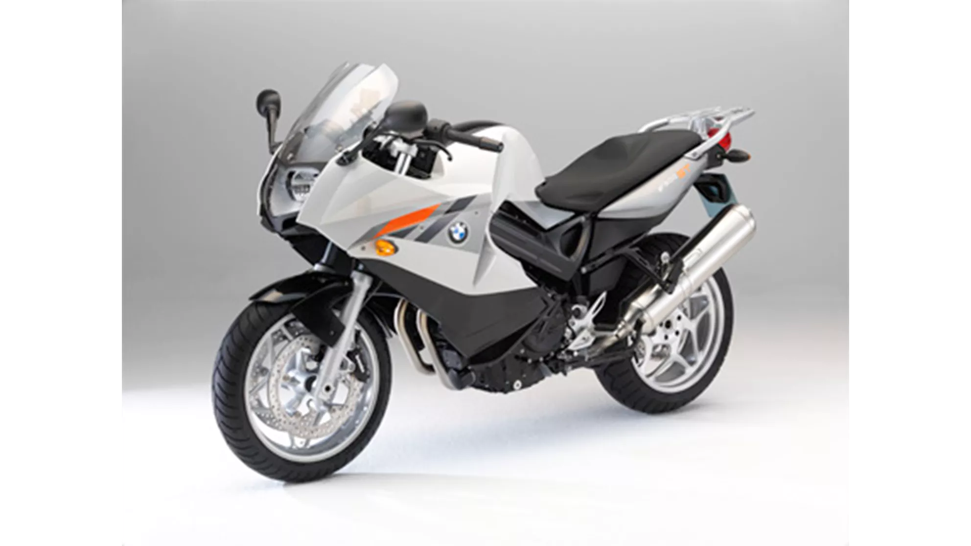 BMW F 800 ST - Image 4 BMW F 800 ST - Image 4