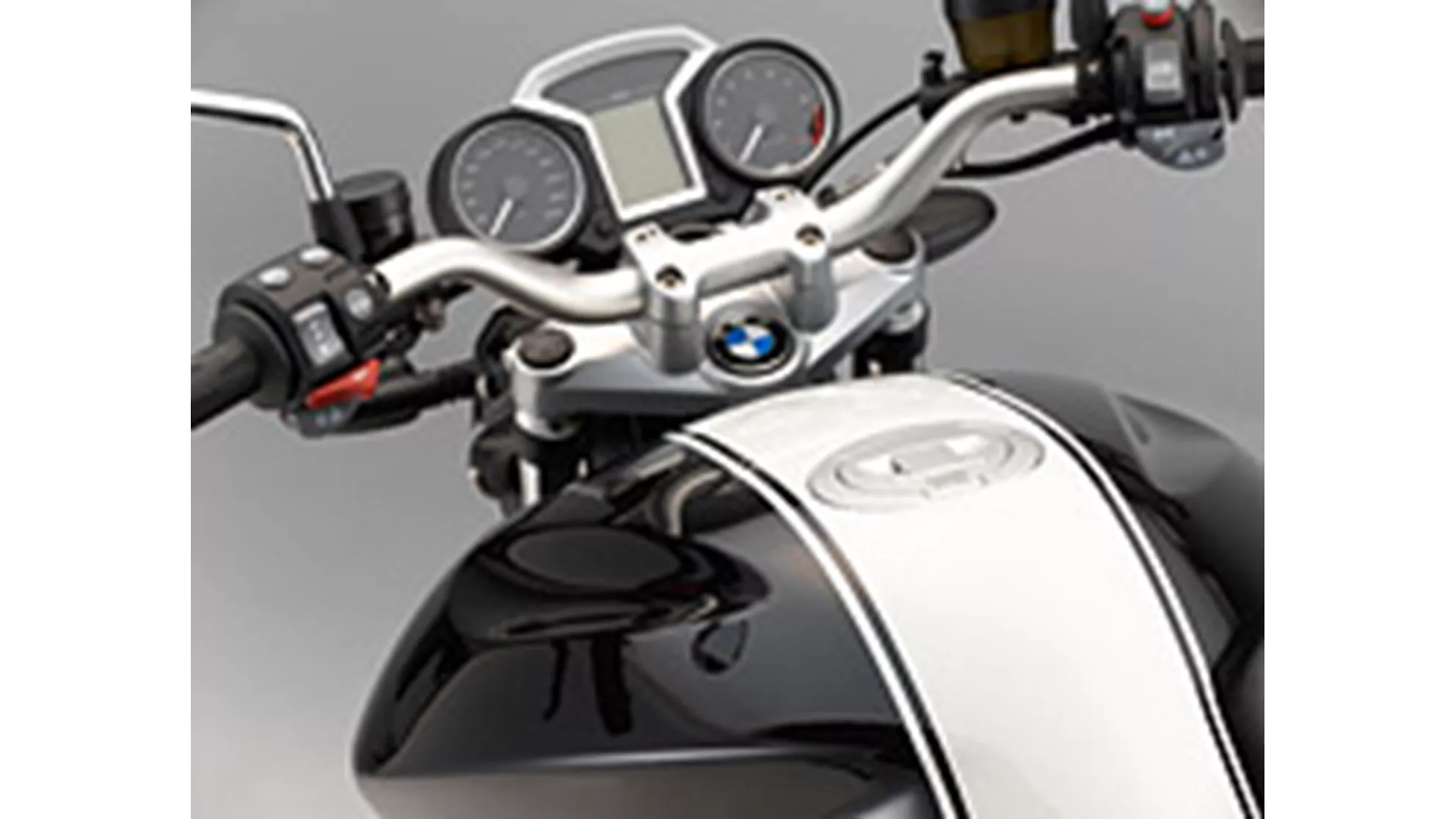 BMW R 1200 R Classic - Image 4 BMW R 1200 R Classic - Image 4