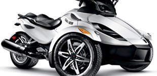 Can-Am Roadster Spyder RS 2011 vs Can-Am Roadster Spyder RT 2013