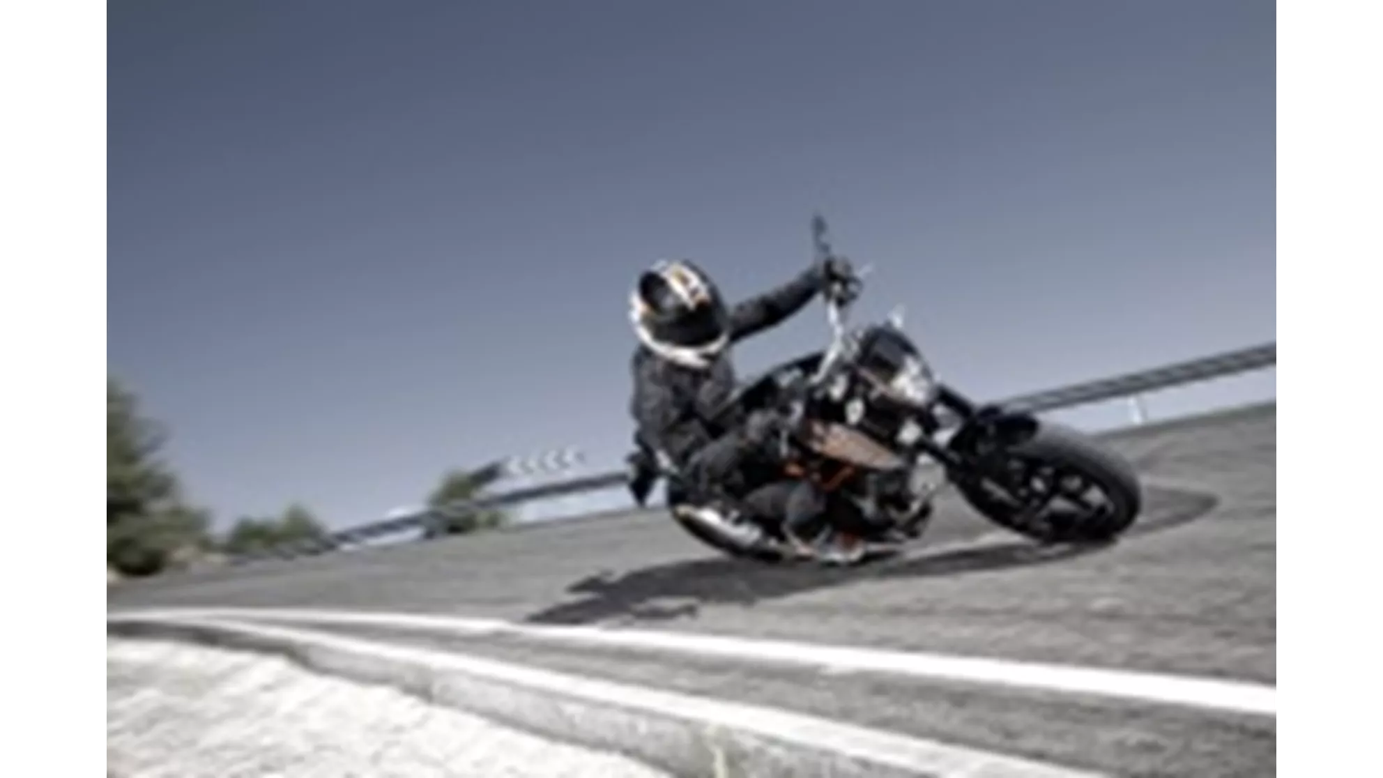 KTM 690 Duke - Image 1 KTM 690 Duke - Image 1