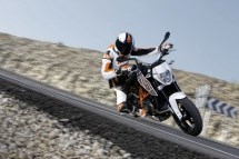 KTM 690 Duke 2012 - Bild 6 KTM 690 Duke 2012 - Bild 6