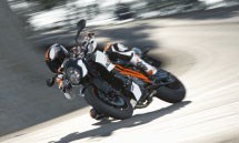 KTM 990 Super Duke R 2012 - Bild 5 KTM 990 Super Duke R 2012 - Bild 5