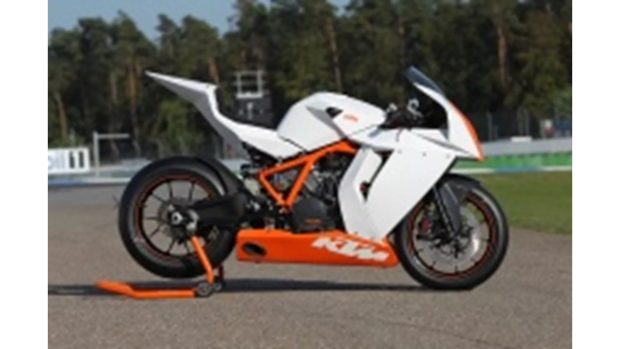 KTM 1190 RC8 R Track - Image 1 KTM 1190 RC8 R Track - Image 1