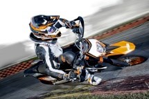 KTM 690 SMC R 2012 - Bild 3 KTM 690 SMC R 2012 - Bild 3