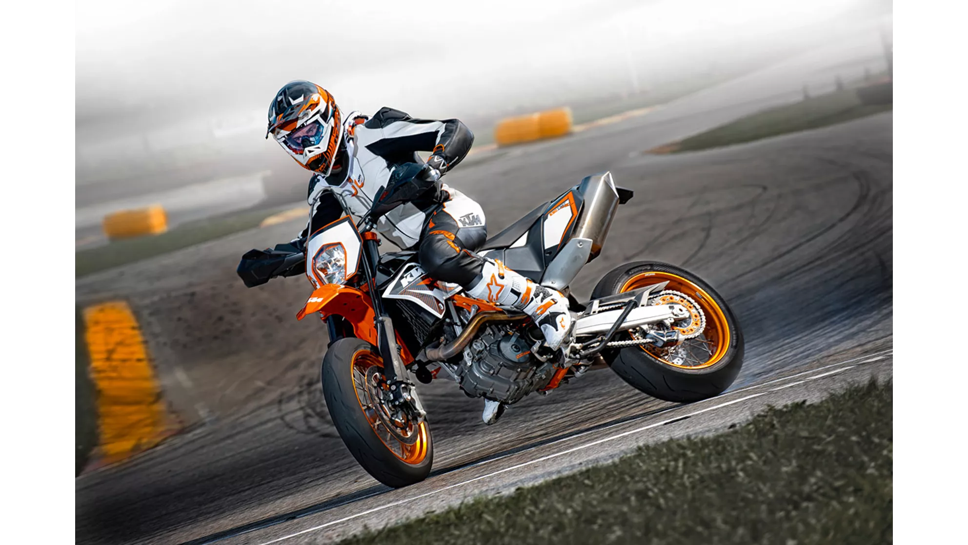 KTM 690 SMC R - Image 6 KTM 690 SMC R - Image 6