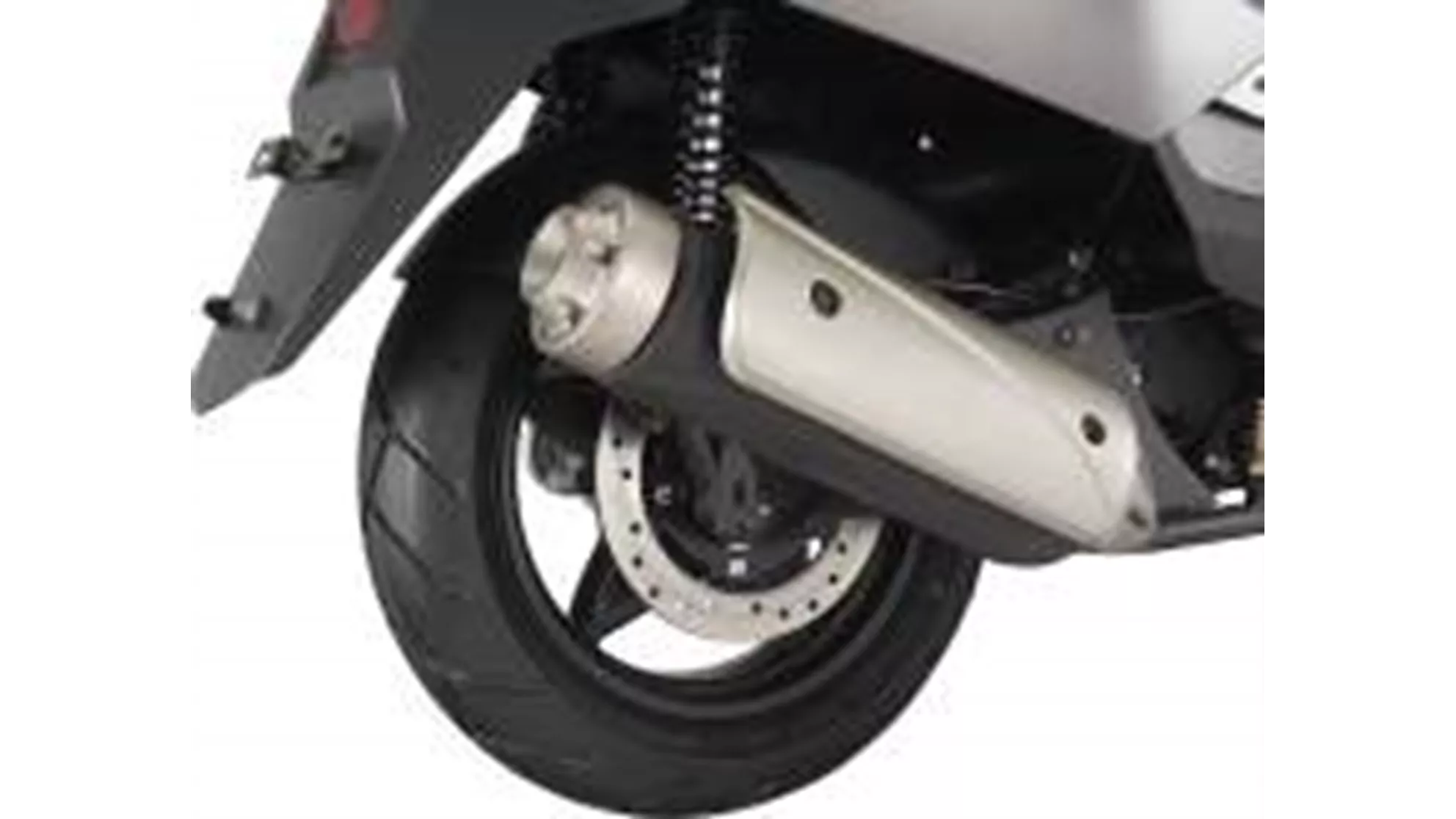 Keeway Silverblade 125 - Image 8 Keeway Silverblade 125 - Image 8