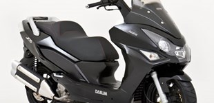 Daelim S300 FI 2014 vs Daelim S3 125 2012