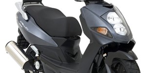 Daelim Otello 125 2012 vs Honda SH125i 2022
