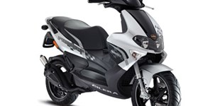 Piaggio NRG Power 50 DD 2T 2019 vs Gilera Runner 50 2T SP 2012