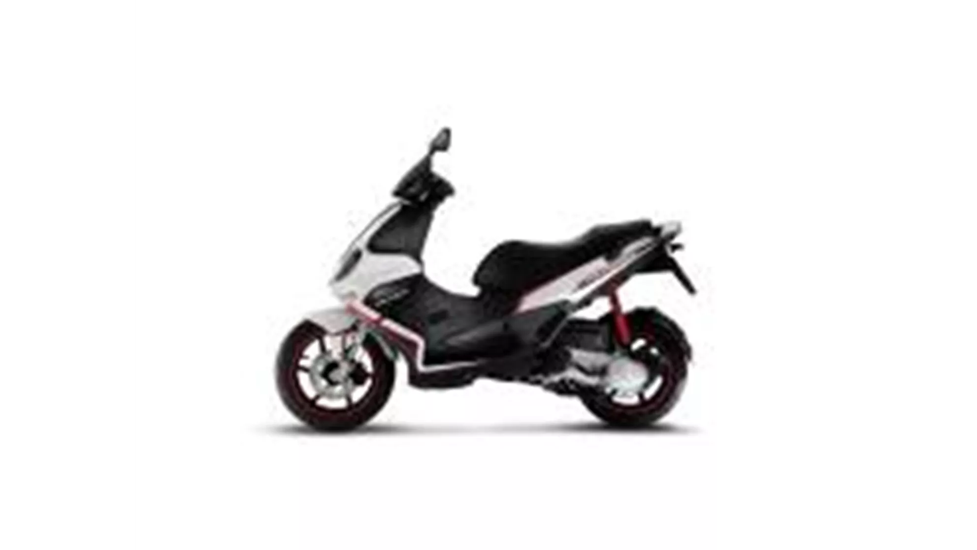 Gilera RUNNER 125 ST - Image 7 Gilera RUNNER 125 ST - Image 7