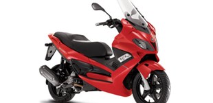 Yamaha NMAX 125 2021 vs Gilera Nexus 300 2012