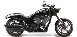 Harley-Davidson V-Rod Street Rod VRSCR 2006 vs Victory Hammer 8-Ball 2012