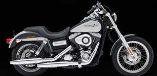Harley-Davidson Dyna Super Glide Custom FXDC 2012 vs Harley-Davidson Softail Slim FLS 2016
