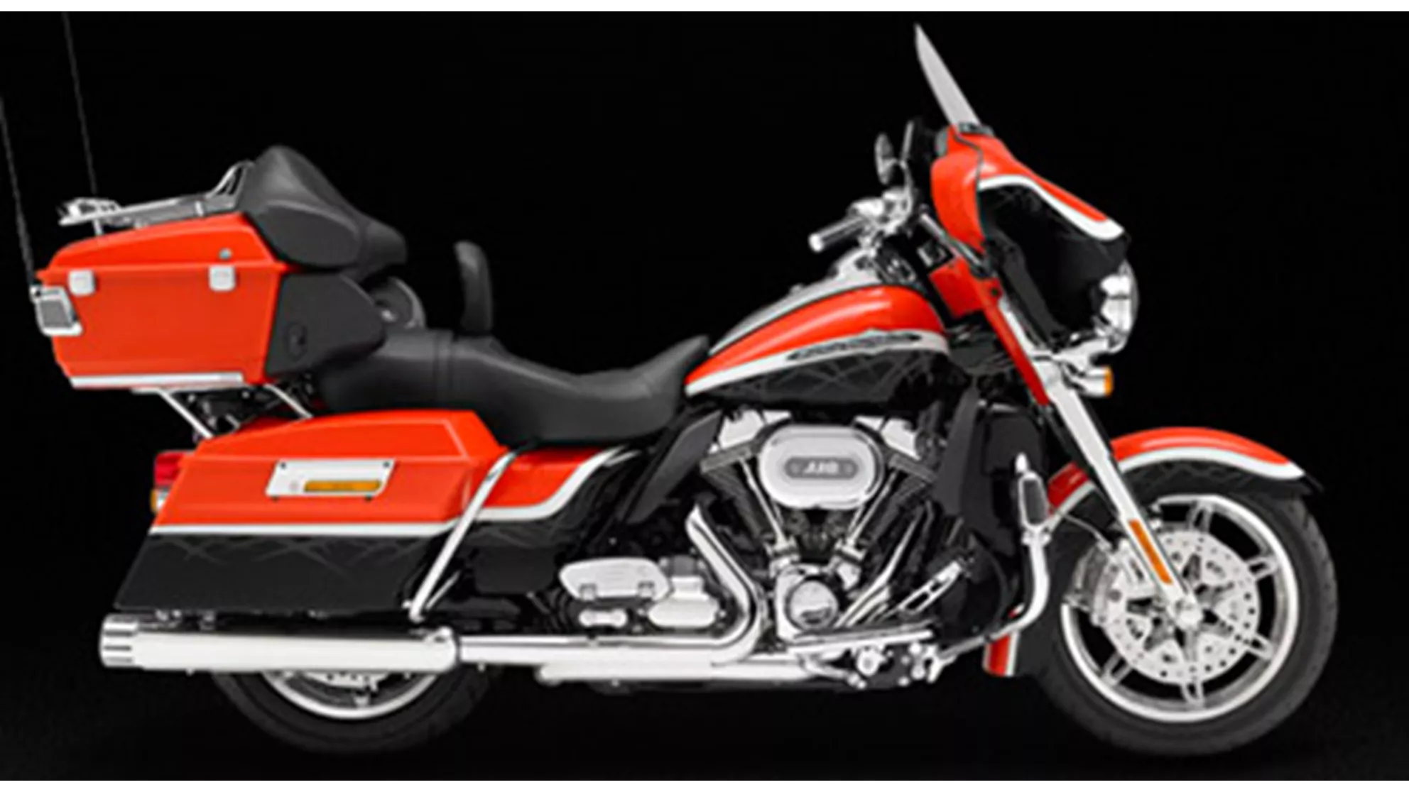 Harley-Davidson CVO FLHTCUSE Ultra Classic Electra Glide - Image 3 Harley-Davidson CVO FLHTCUSE Ultra Classic Electra Glide - Image 3