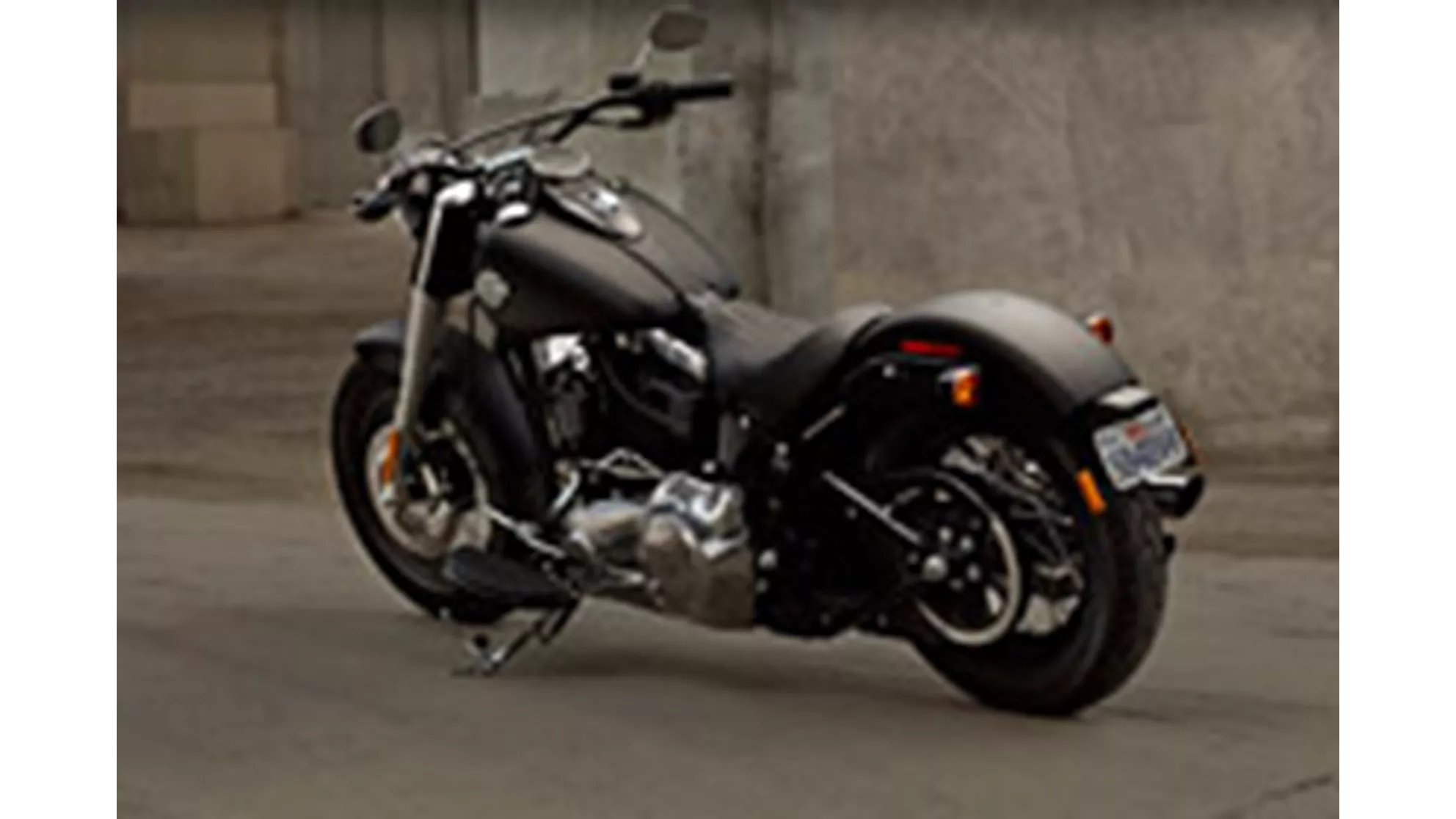 Harley-Davidson Softail Slim FLS - Image 2 Harley-Davidson Softail Slim FLS - Image 2