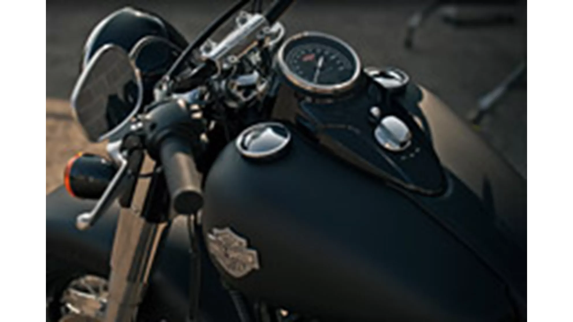 Harley-Davidson Softail Slim FLS - Image 3 Harley-Davidson Softail Slim FLS - Image 3