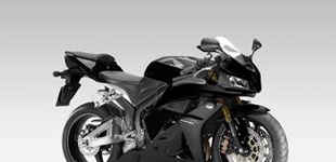 Honda CBR1000RR-R Fireblade 2022 vs Honda CBR 600 RR 2012