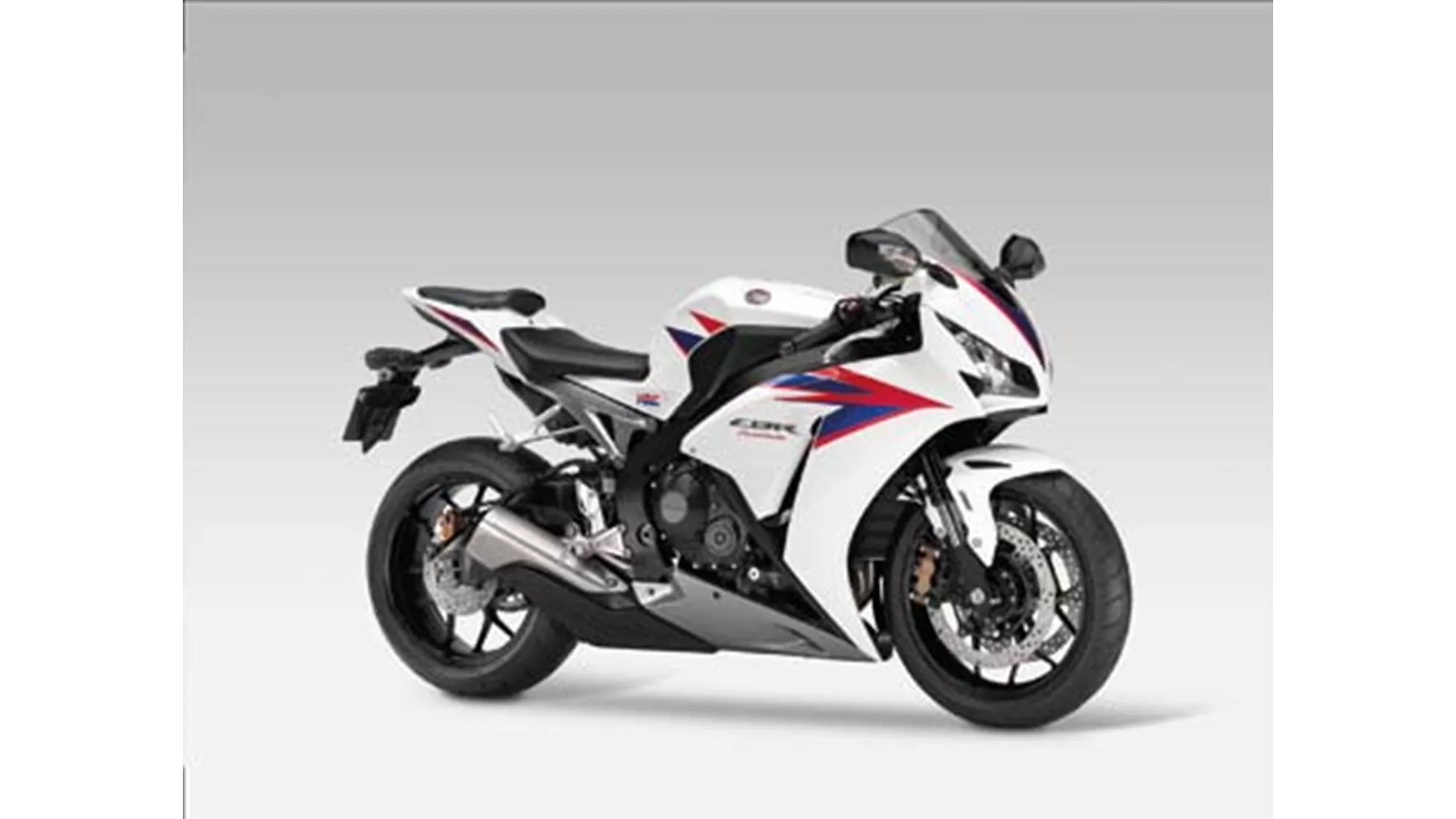 Honda CBR1000RR Fireblade - Image 9 Honda CBR1000RR Fireblade - Image 9