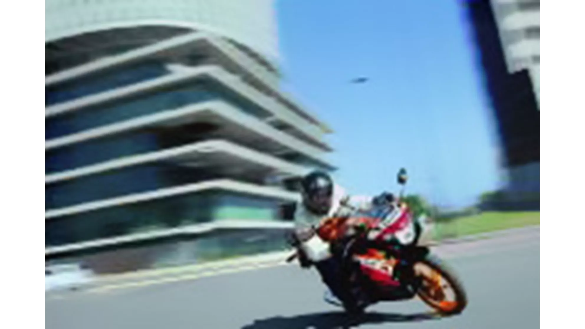 Honda CBR 125 R - Image 7 Honda CBR 125 R - Image 7