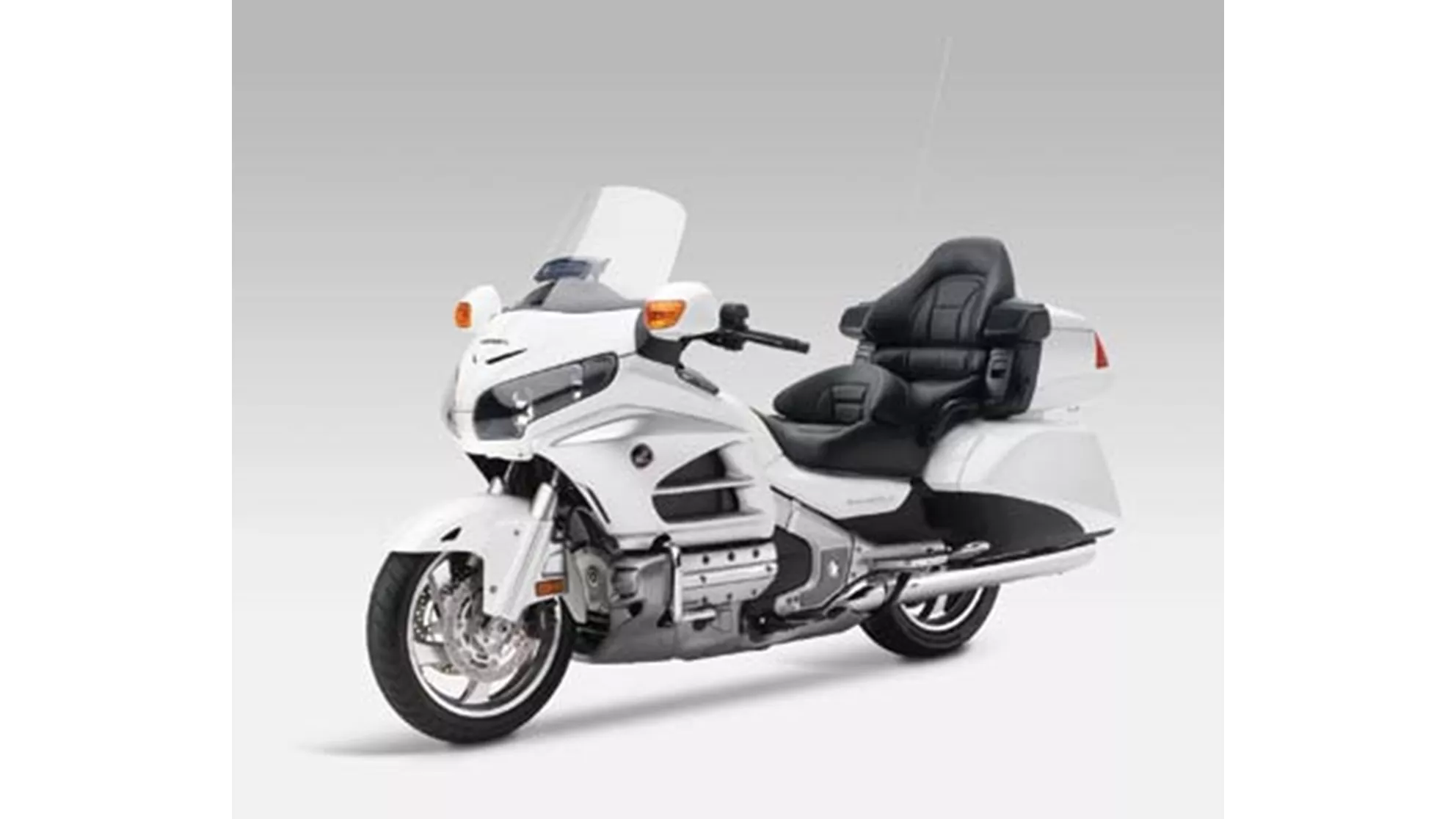 Honda GL 1800 Goldwing - Image 9 Honda GL 1800 Goldwing - Image 9