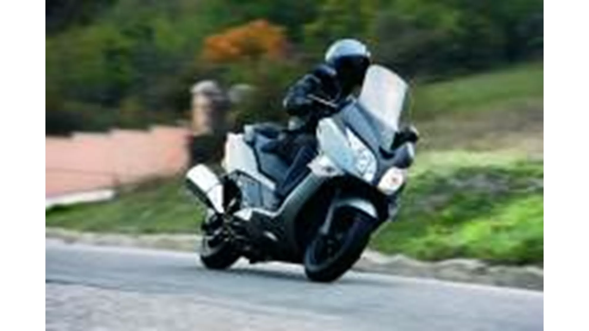Honda SW-T 400 - Image 9 Honda SW-T 400 - Image 9