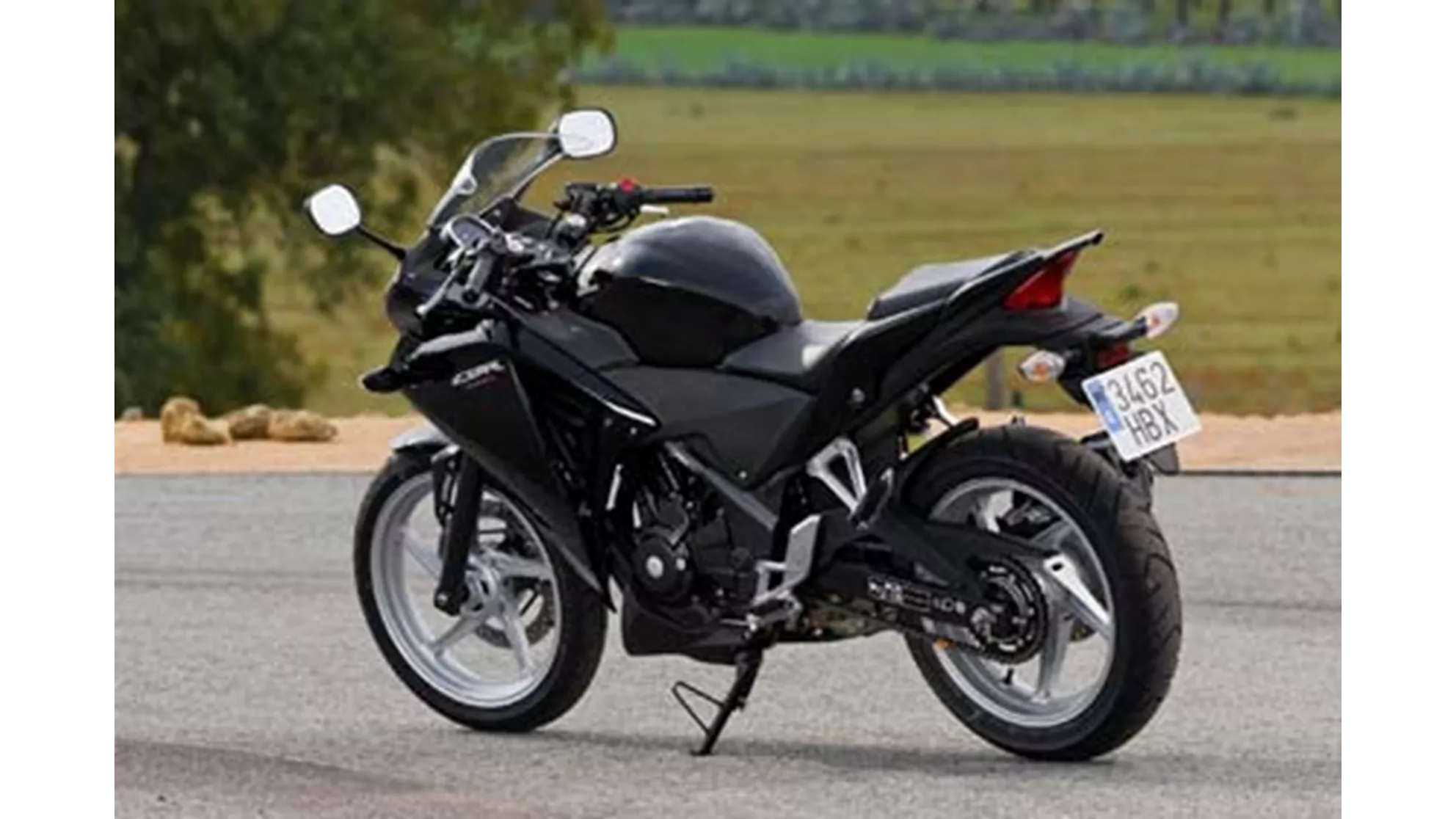 Honda CBR 250 R - Image 7 Honda CBR 250 R - Image 7