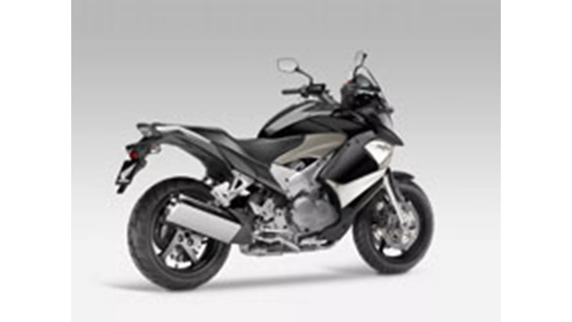 Honda VFR800X Crossrunner - Image 2 Honda VFR800X Crossrunner - Image 2