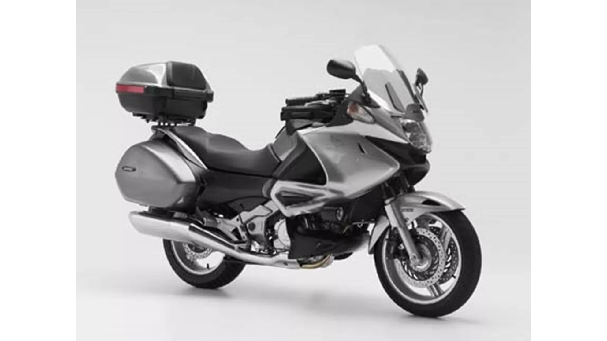 Honda NT700V Deauville - Image 6 Honda NT700V Deauville - Image 6