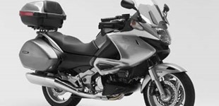 Honda NT700V Deauville 2012 vs Harley-Davidson Touring Street Glide ST 2023 Honda NT700V Deauville 2012 vs Harley-Davidson Touring Street Glide ST 2023