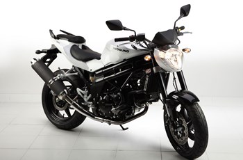 Hyosung GT 650i Naked 2012 - Bild 12