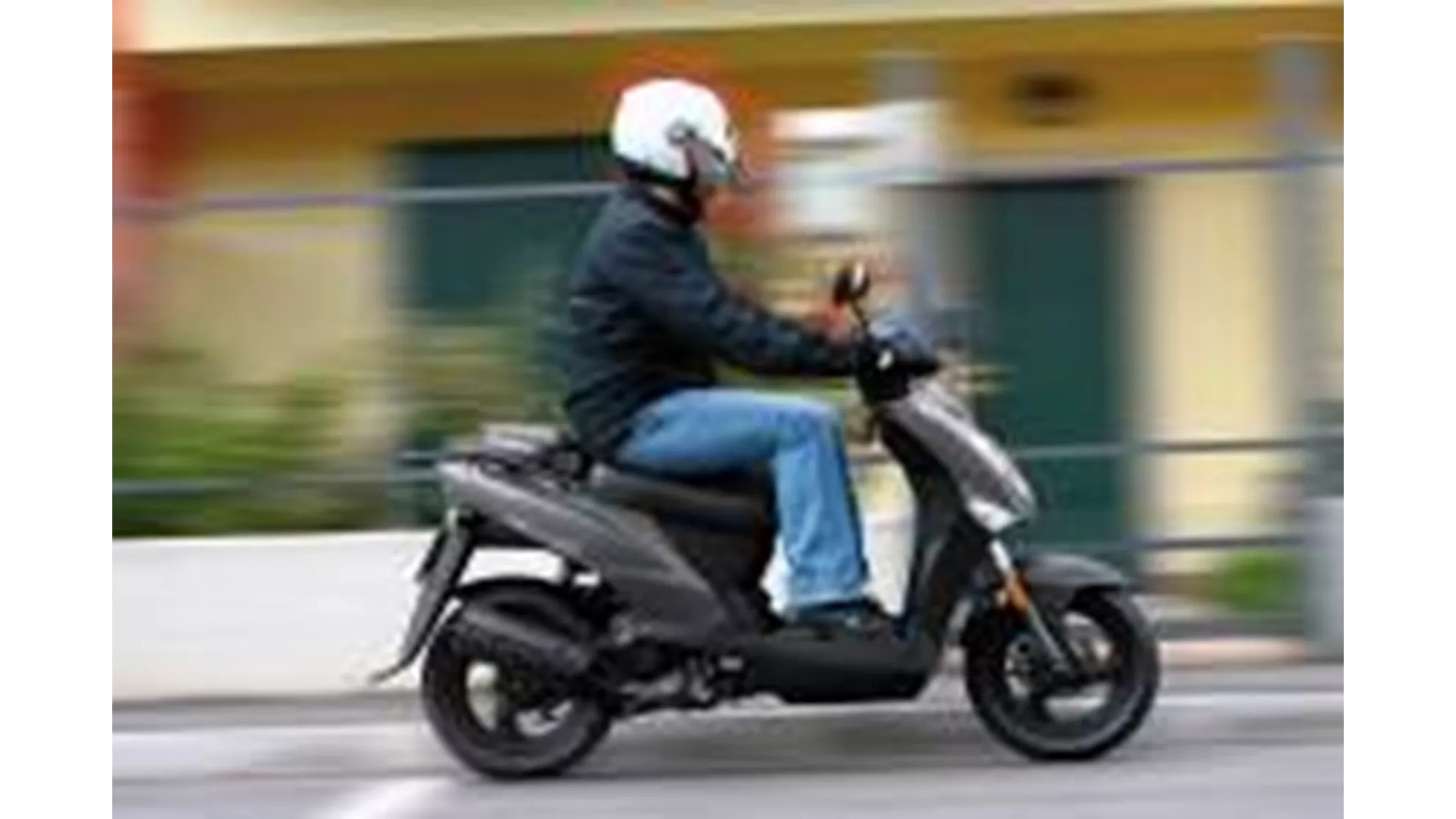 Kymco Agility 50 - Image 3 Kymco Agility 50 - Image 3
