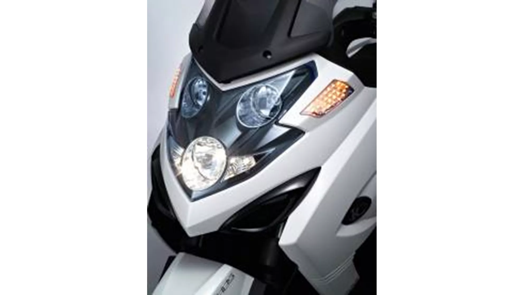 Kymco Myroad 700i - Image 7 Kymco Myroad 700i - Image 7