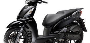 Piaggio New Liberty 125ie ABS 2016 vs Kymco People GT 125i 2012