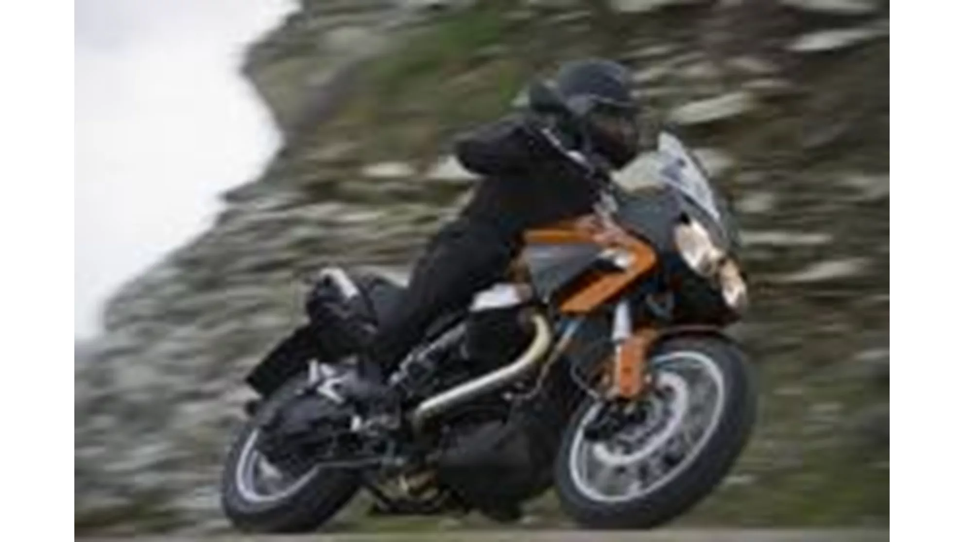 Moto Guzzi Stelvio 1200 8V - Image 8 Moto Guzzi Stelvio 1200 8V - Image 8