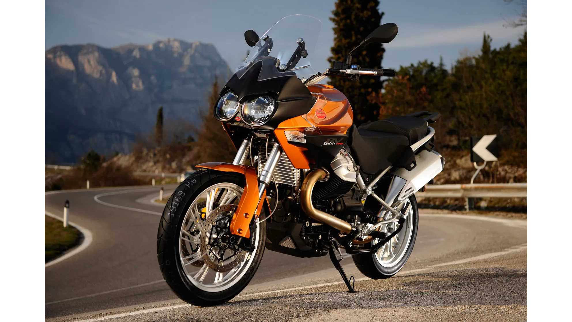 Moto Guzzi Stelvio 1200 8V - Image 10 Moto Guzzi Stelvio 1200 8V - Image 10