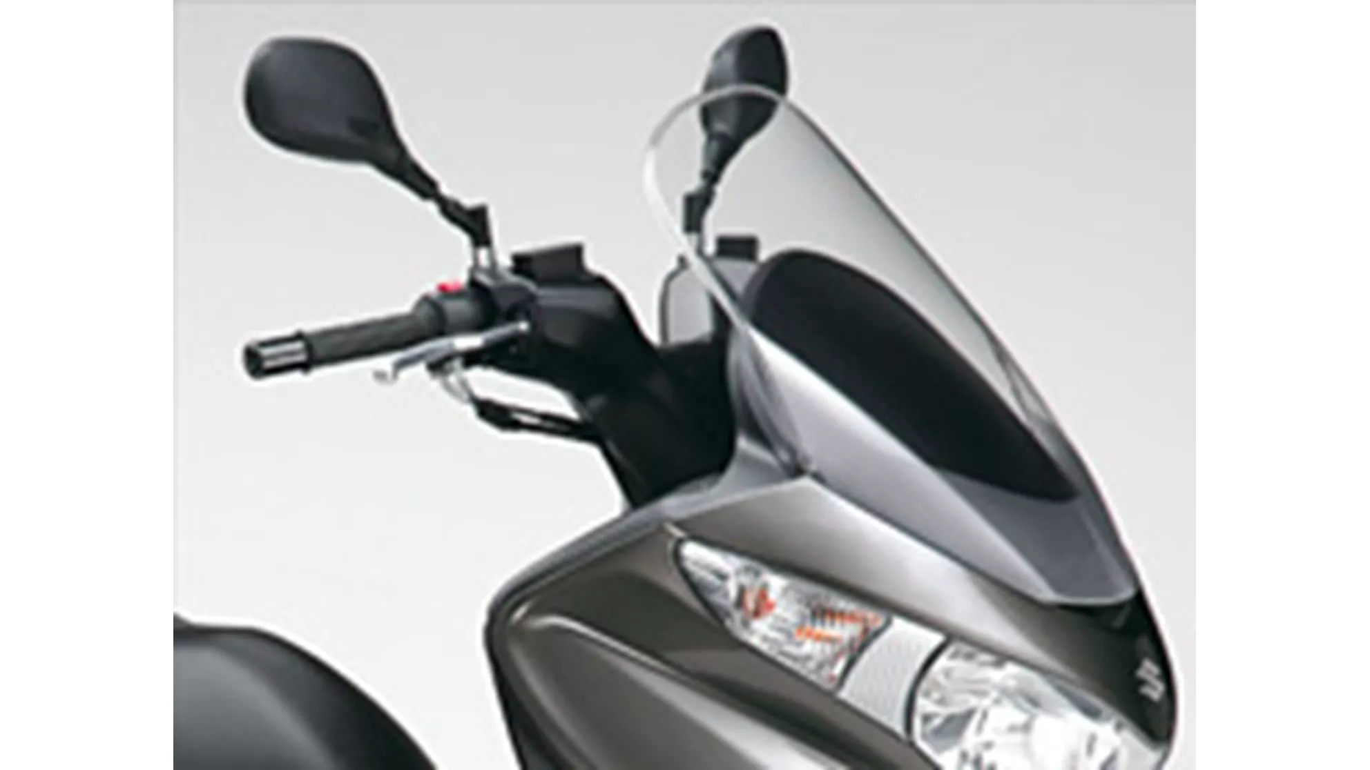 Suzuki Burgman 125 - Image 5 Suzuki Burgman 125 - Image 5