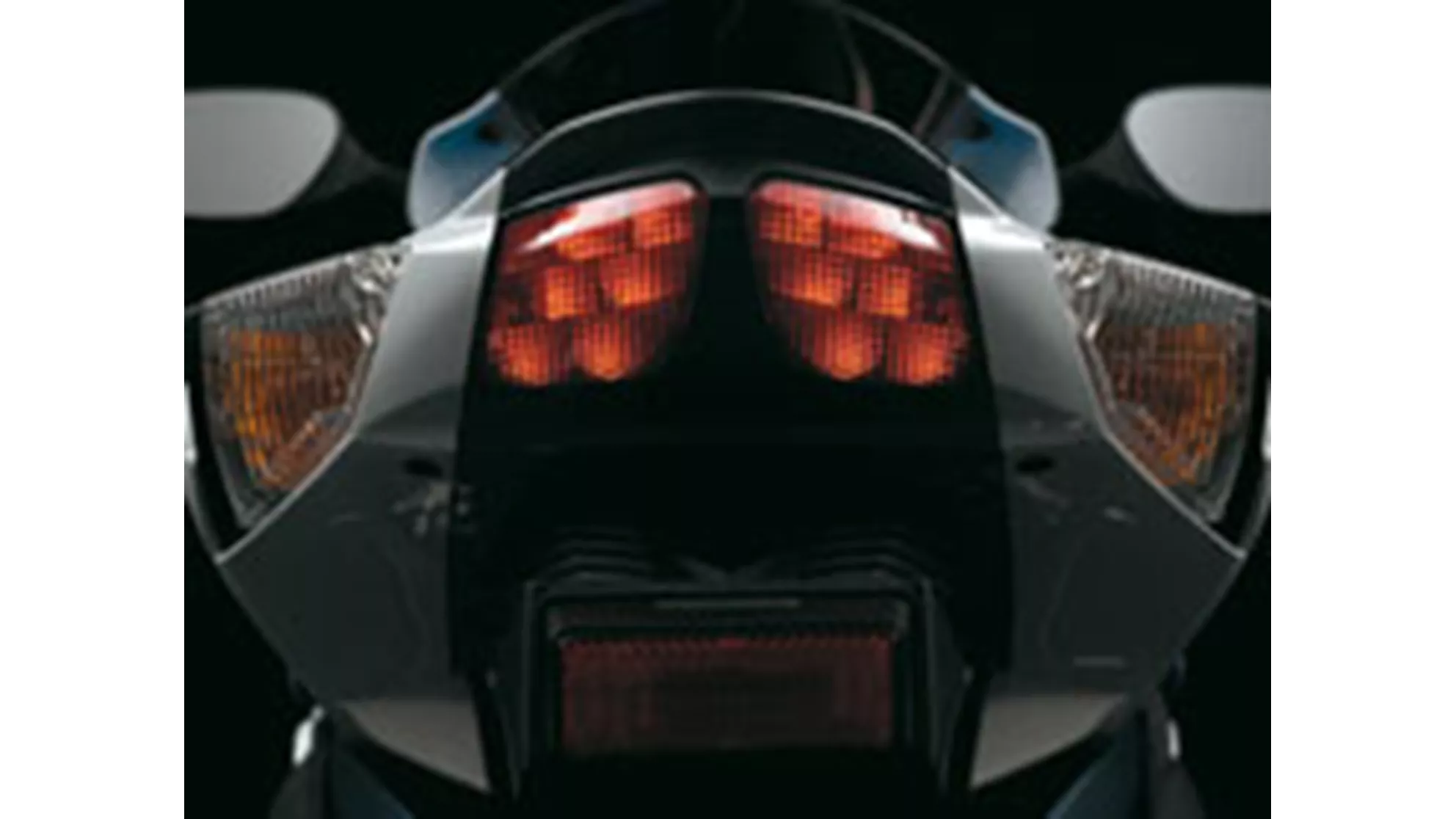 Suzuki GSX-R 600 - Image 8 Suzuki GSX-R 600 - Image 8