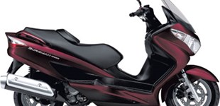 Suzuki Burgman 125 2012 vs Suzuki Burgman 200 2012