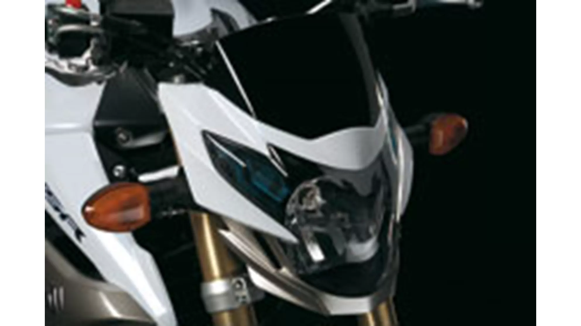 Suzuki GSR 750 - Image 7 Suzuki GSR 750 - Image 7