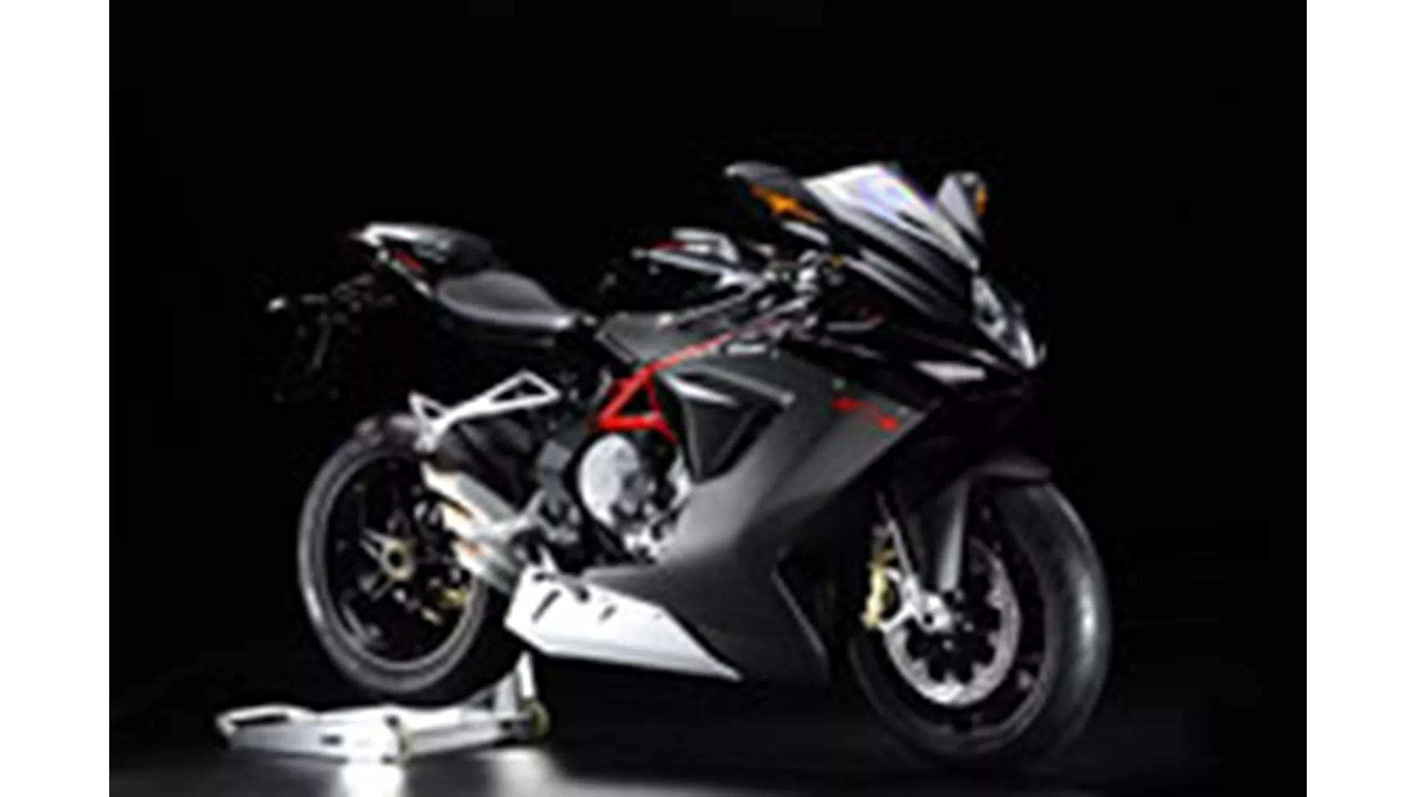 MV Agusta F3 675 - Image 7 MV Agusta F3 675 - Image 7