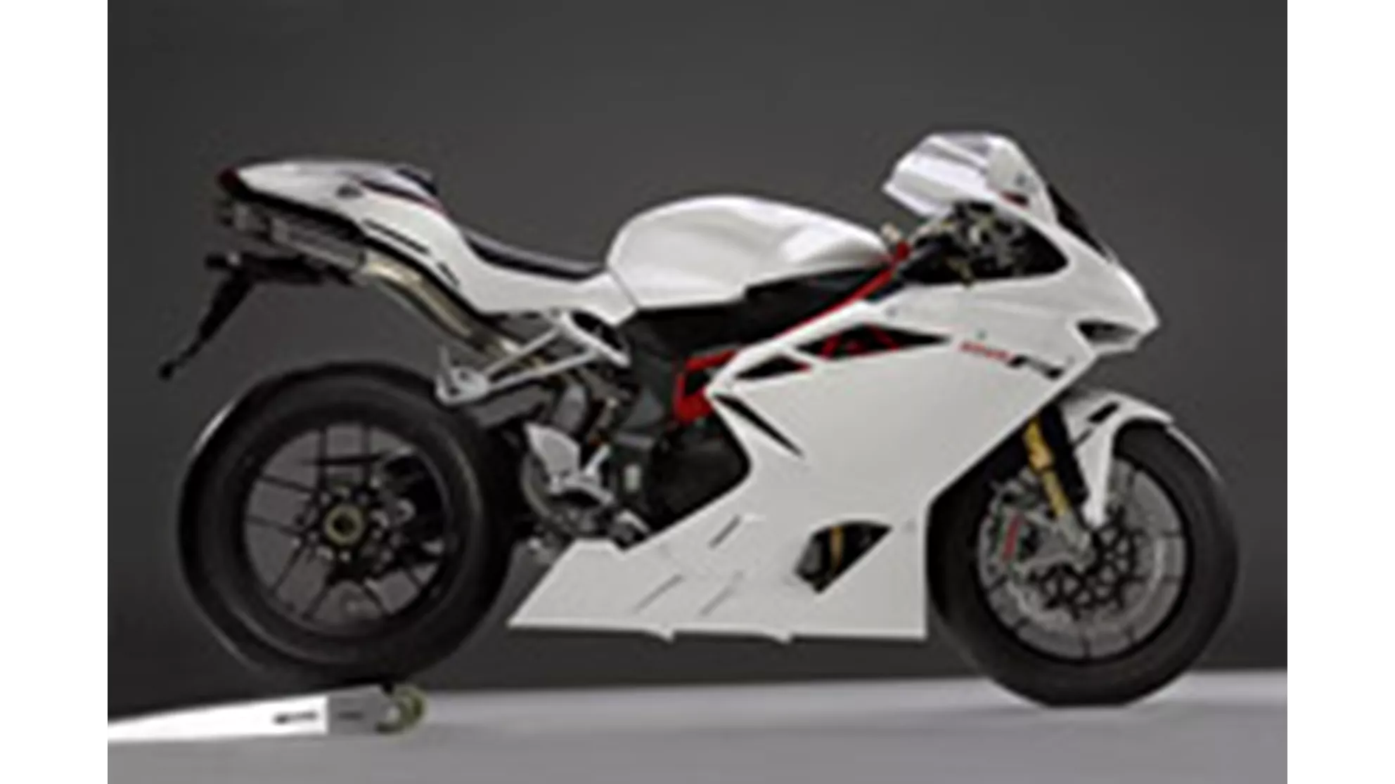 MV Agusta F4 1000 RR - Image 2 MV Agusta F4 1000 RR - Image 2