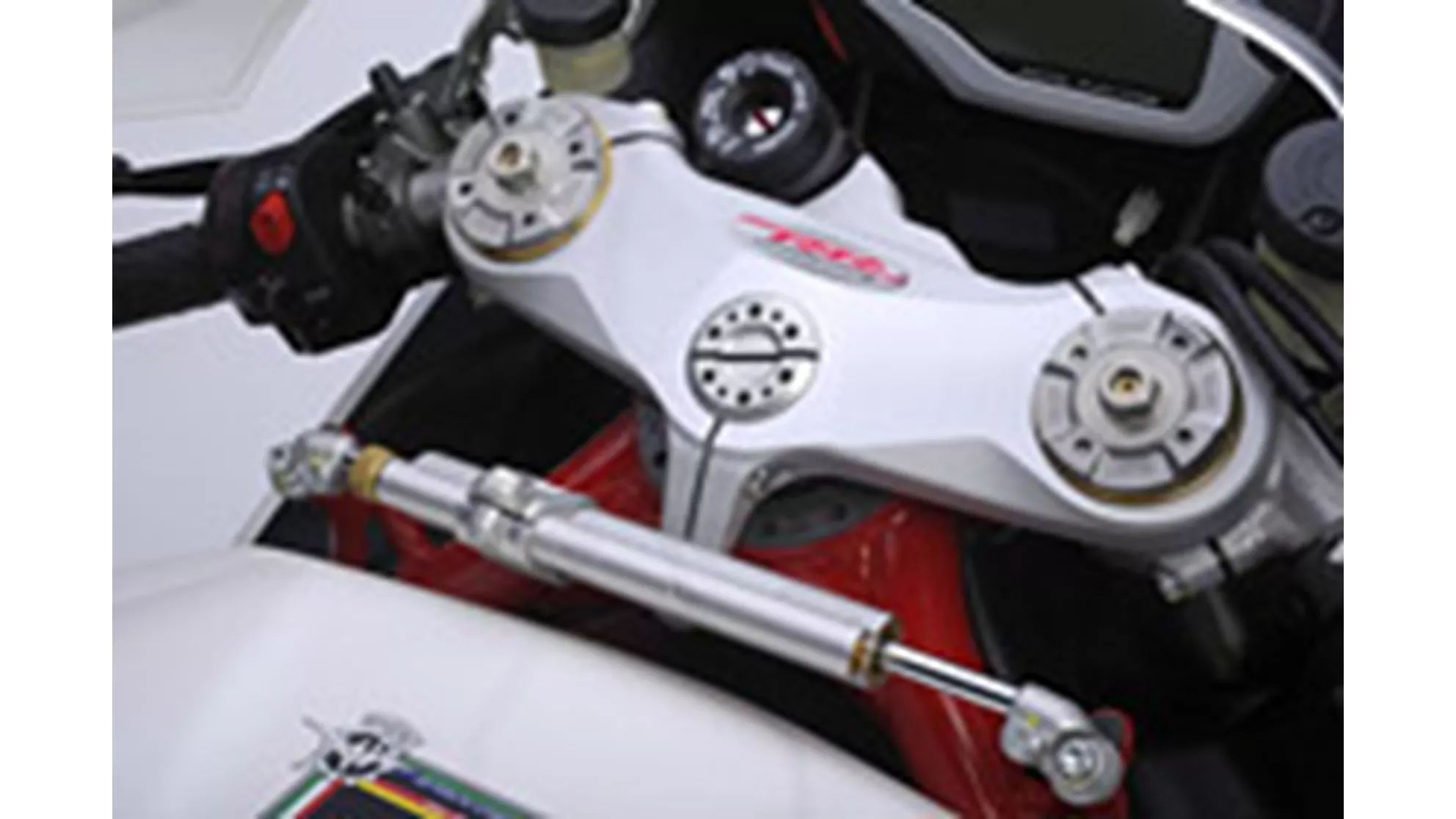 MV Agusta F4 1000 RR - Image 4 MV Agusta F4 1000 RR - Image 4