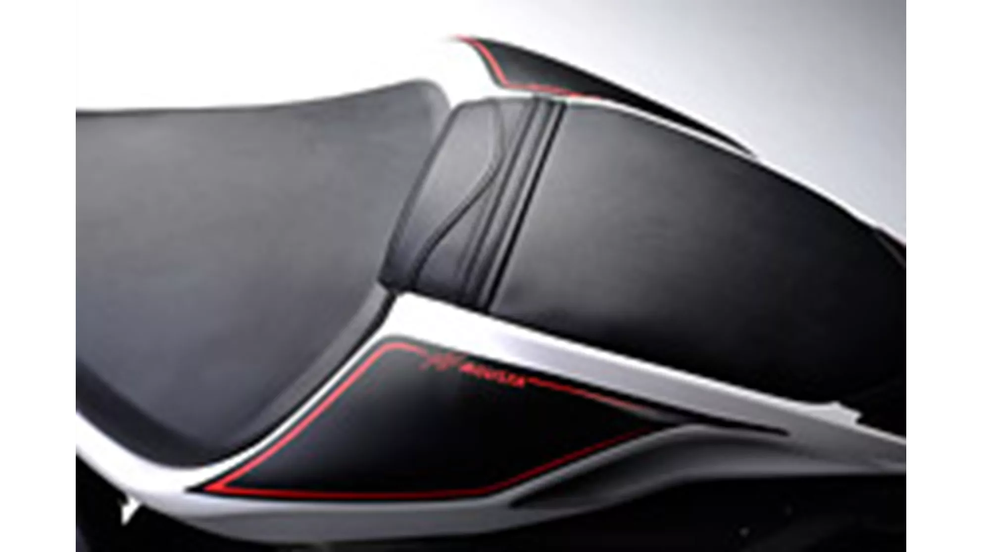 MV Agusta F4 1000 RR - Image 5 MV Agusta F4 1000 RR - Image 5