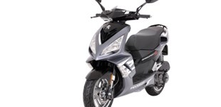 Peugeot Speedfight 3 50 4T 2012 vs Yamaha YZF-R125 2021