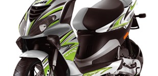 Piaggio NRG Power 50 DT 2T 2012 vs Gilera Runner 50 2T SP 2009