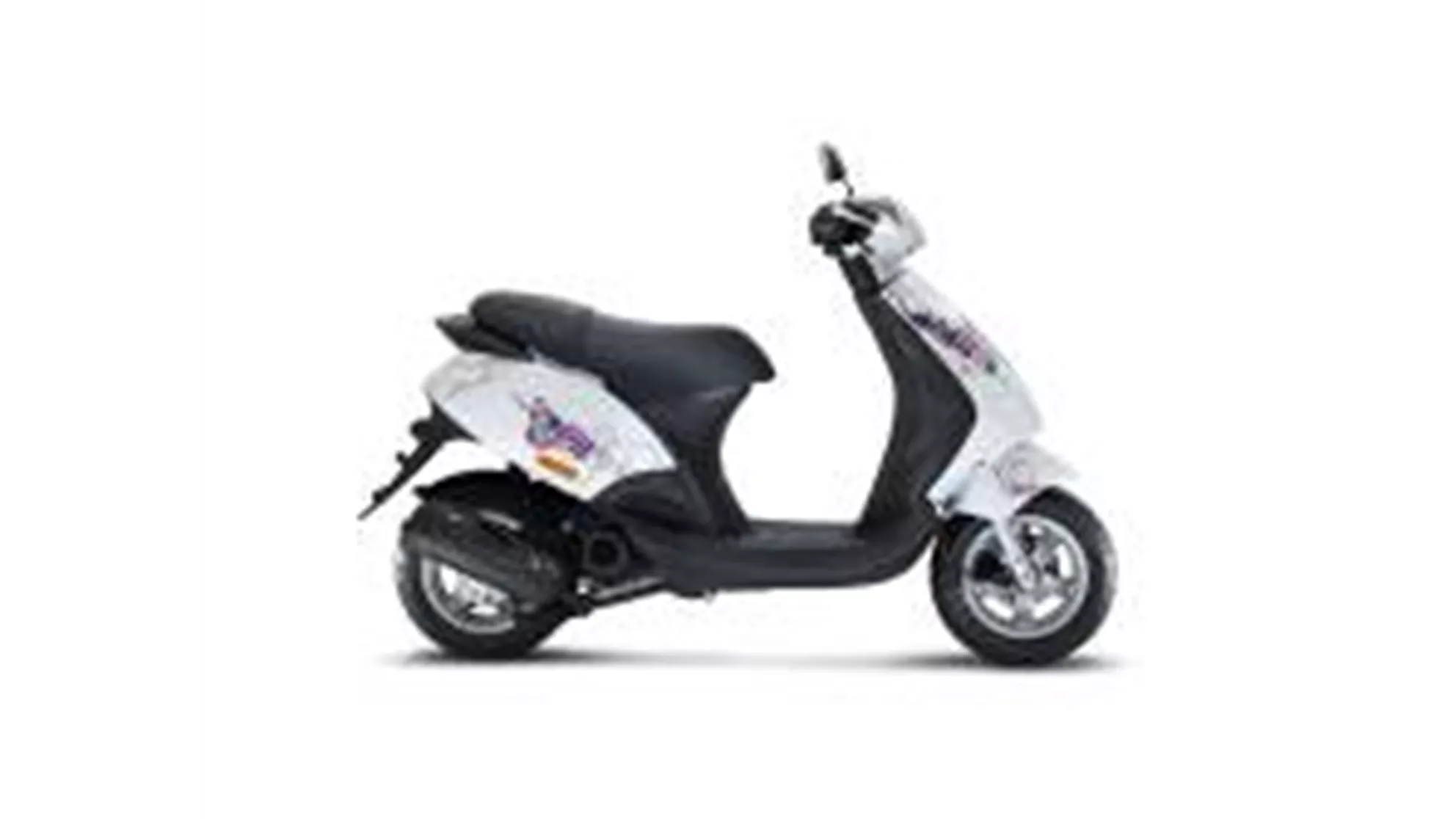 Piaggio Zip 50 2T - Image 3 Piaggio Zip 50 2T - Image 3